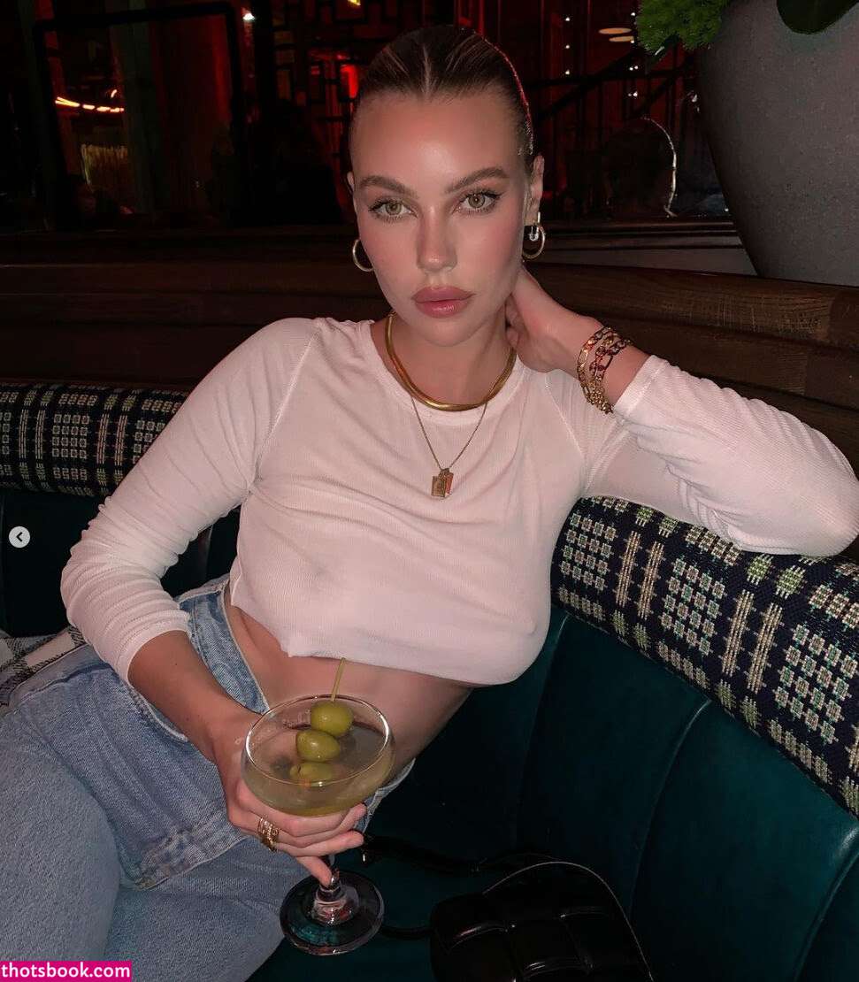 Emily Bishop Photo #10