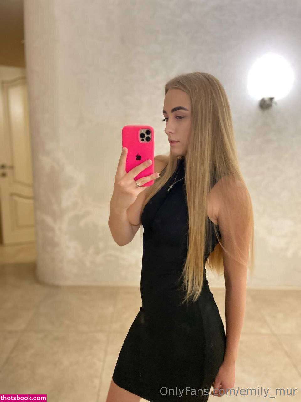 Emily Militom Photo #12