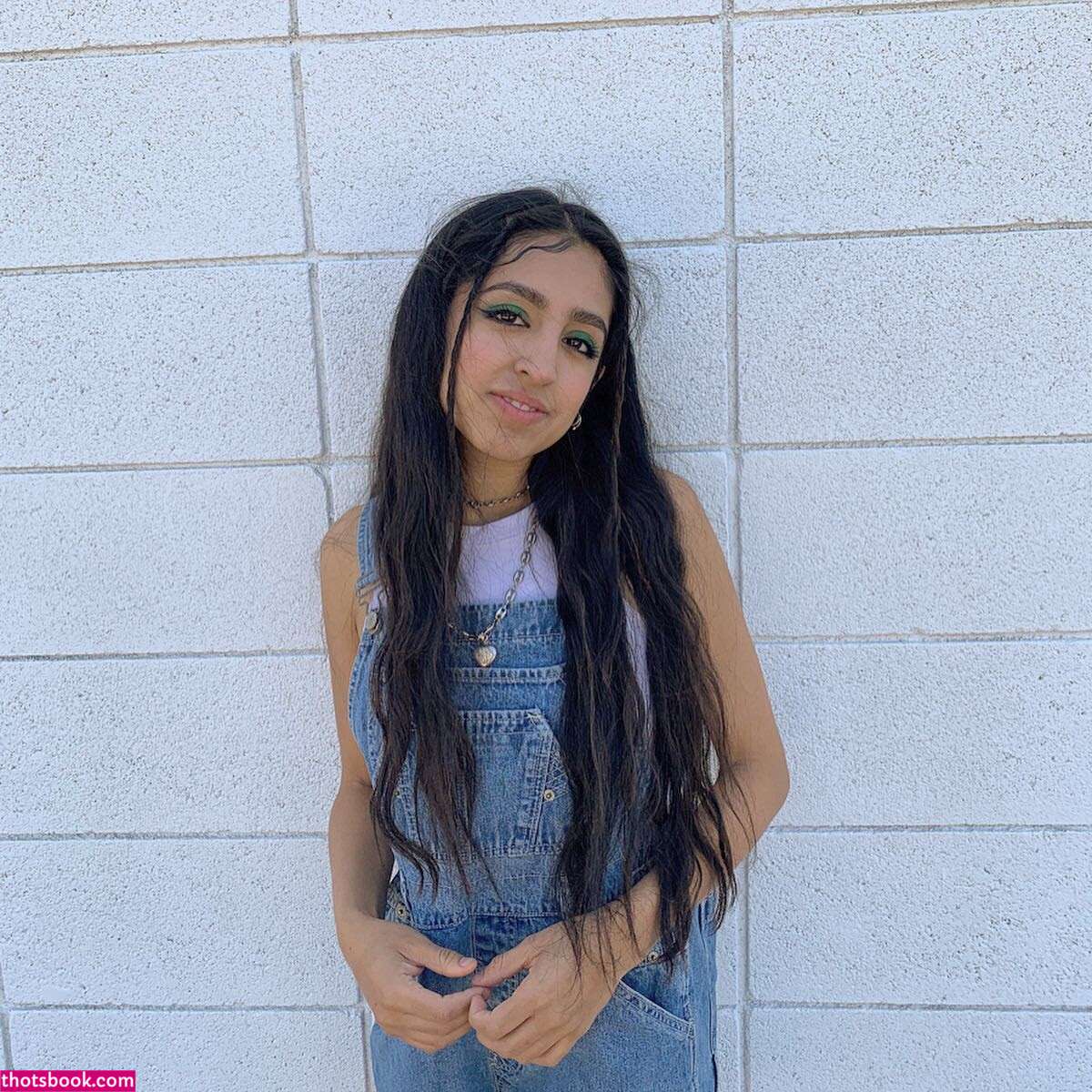 Aislinn Ritchie Photo #1