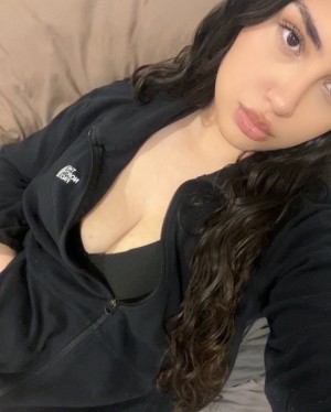 Kiara Aroha Photo #18