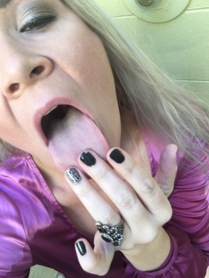 Ms Whitney Morgan Photo #5