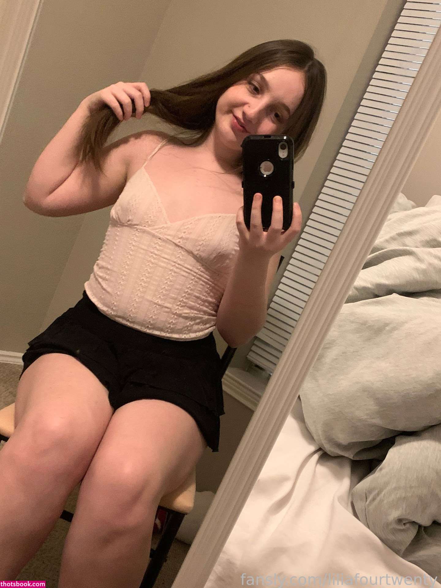 Liliafourtwenty Photo #29