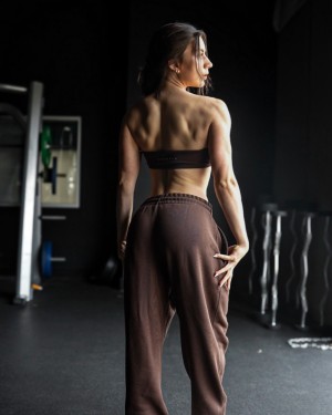 Summer Farage Photo #13