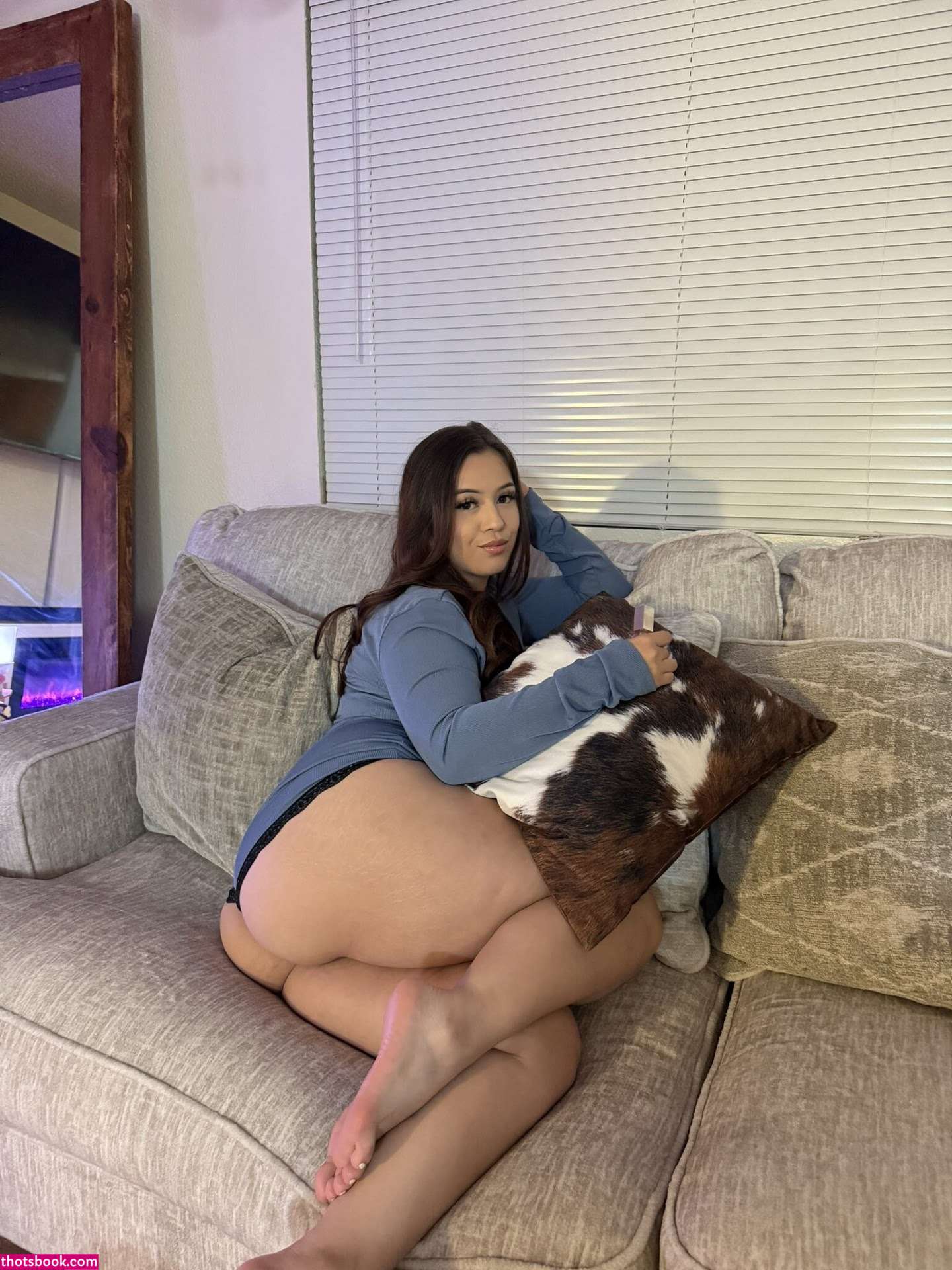 Isabella Alexis Photo #10