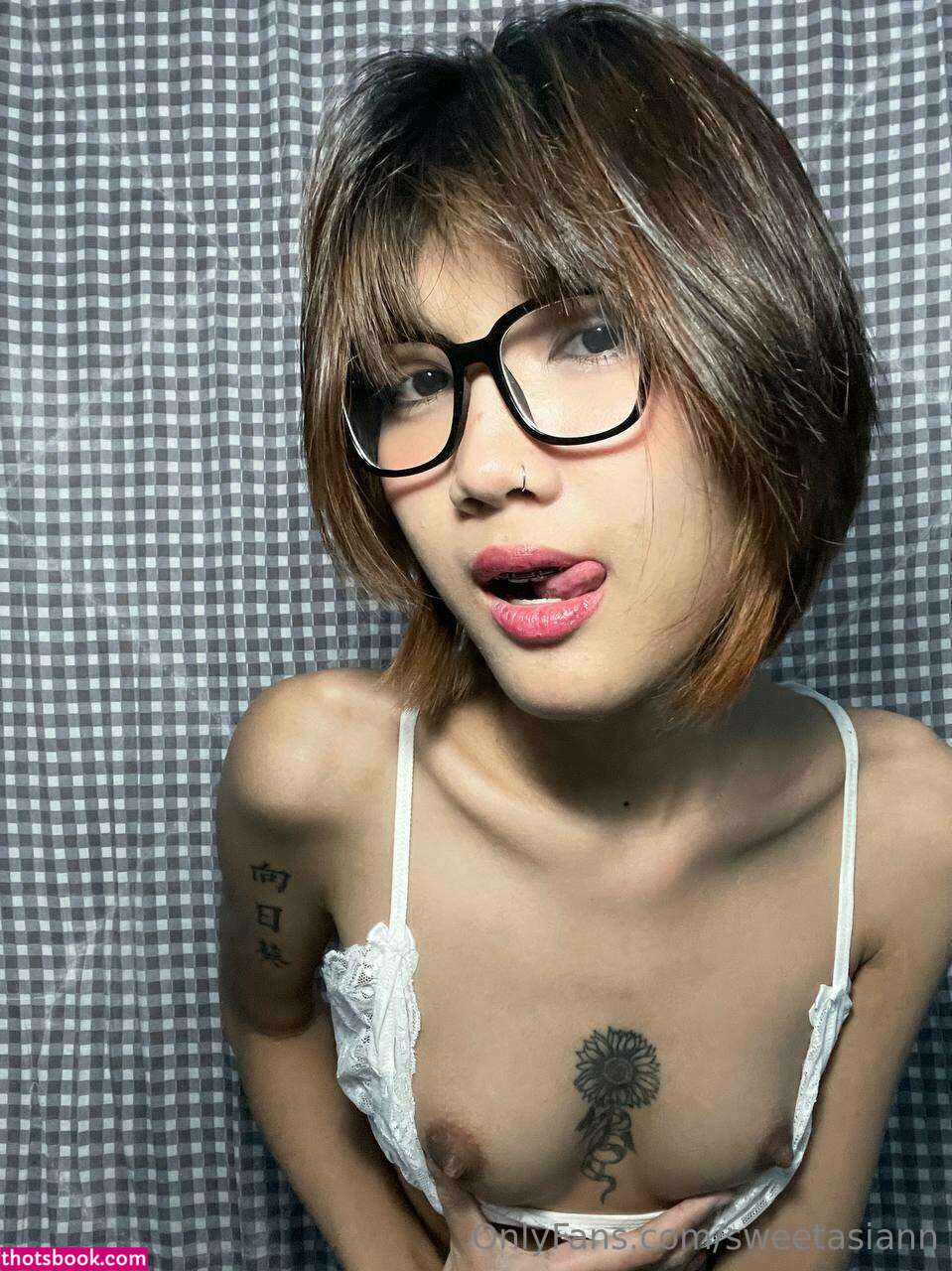 sweetasiann Photo #3