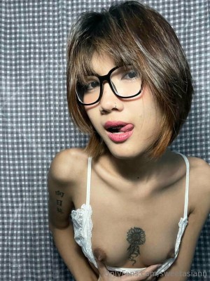 sweetasiann Photo #3
