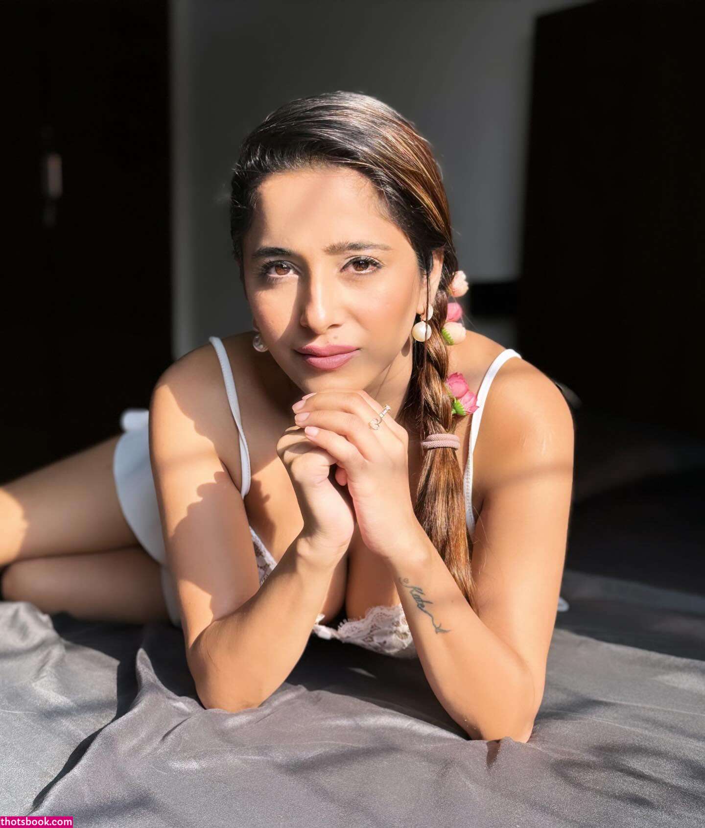 Kate Sharma Photo #4