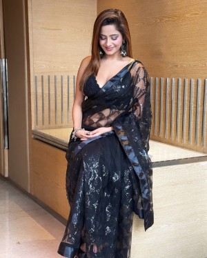 Kate Sharma Photo #40