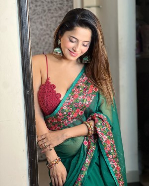 Kate Sharma Photo #55