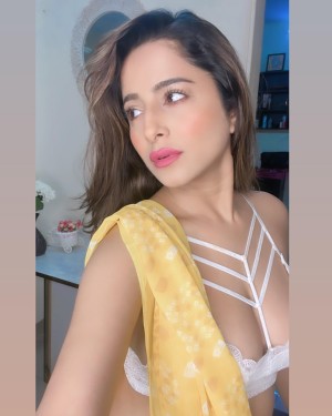 Kate Sharma Photo #61