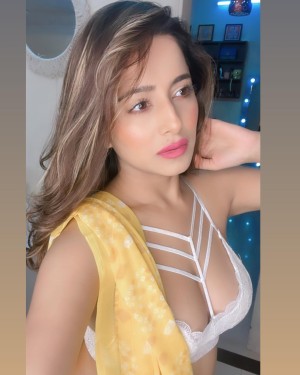 Kate Sharma Photo #71