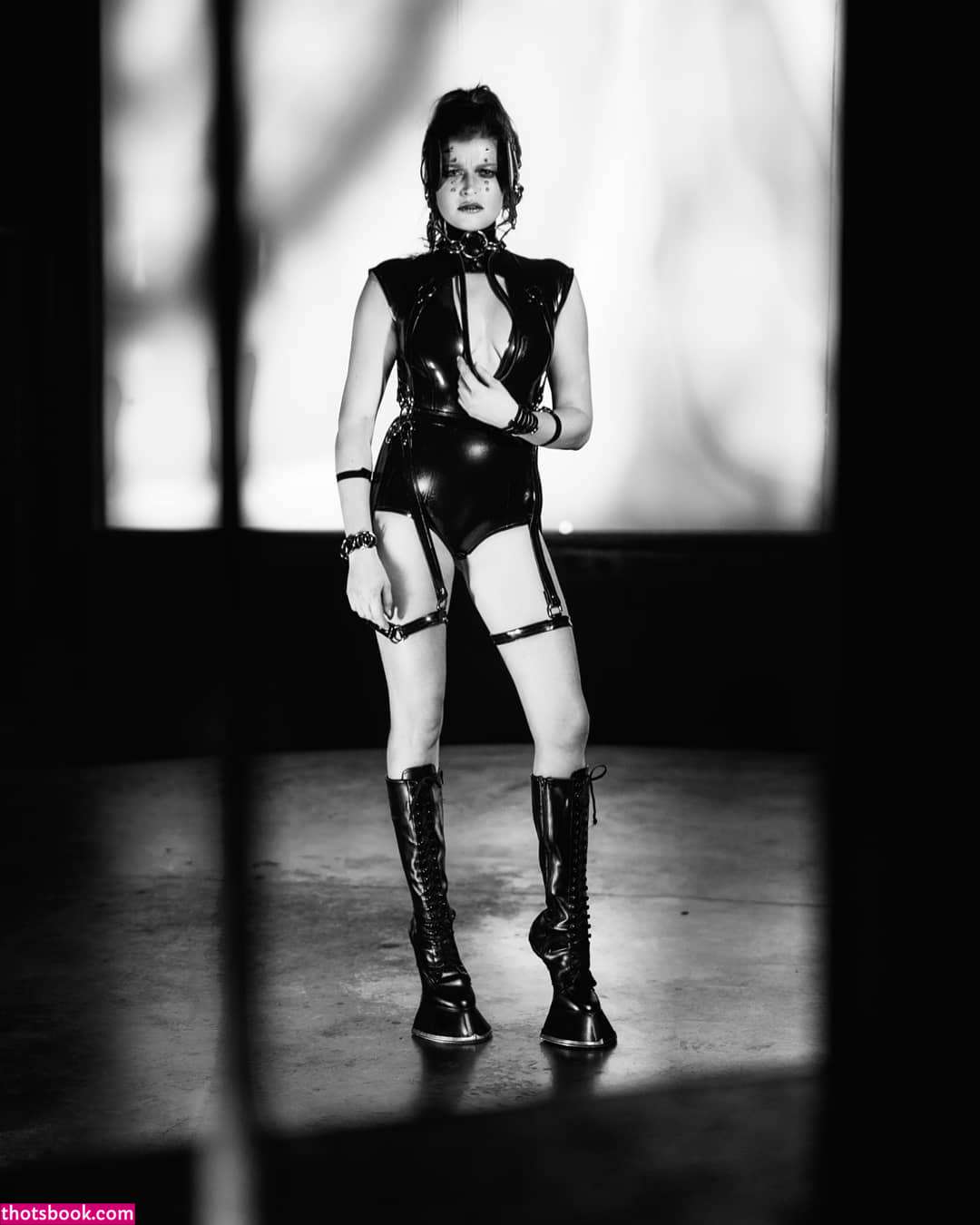 Lisa Brands Photo #12