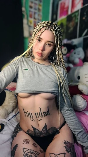 Miafightdragons Photo #12