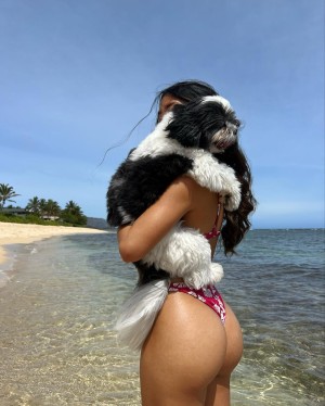 Missvalerienicole Photo #1