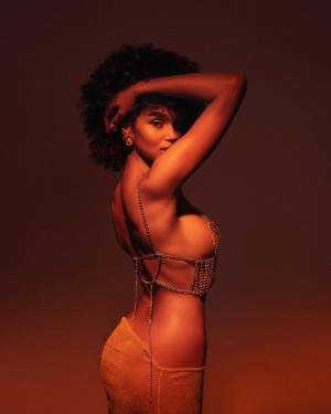 Nicole Akonchong Photo #7