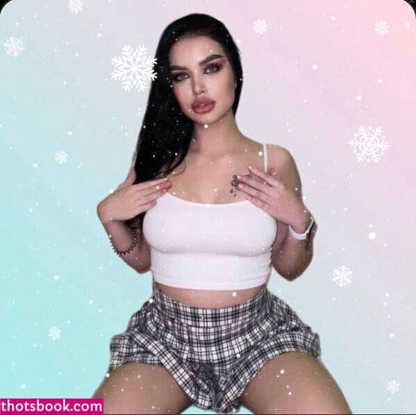 Tina Seductress Photo #8