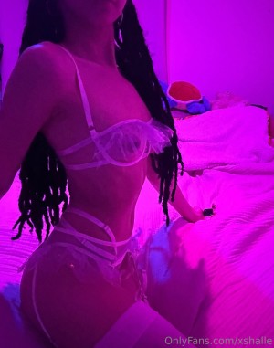 Halle Xshalle Photo #20