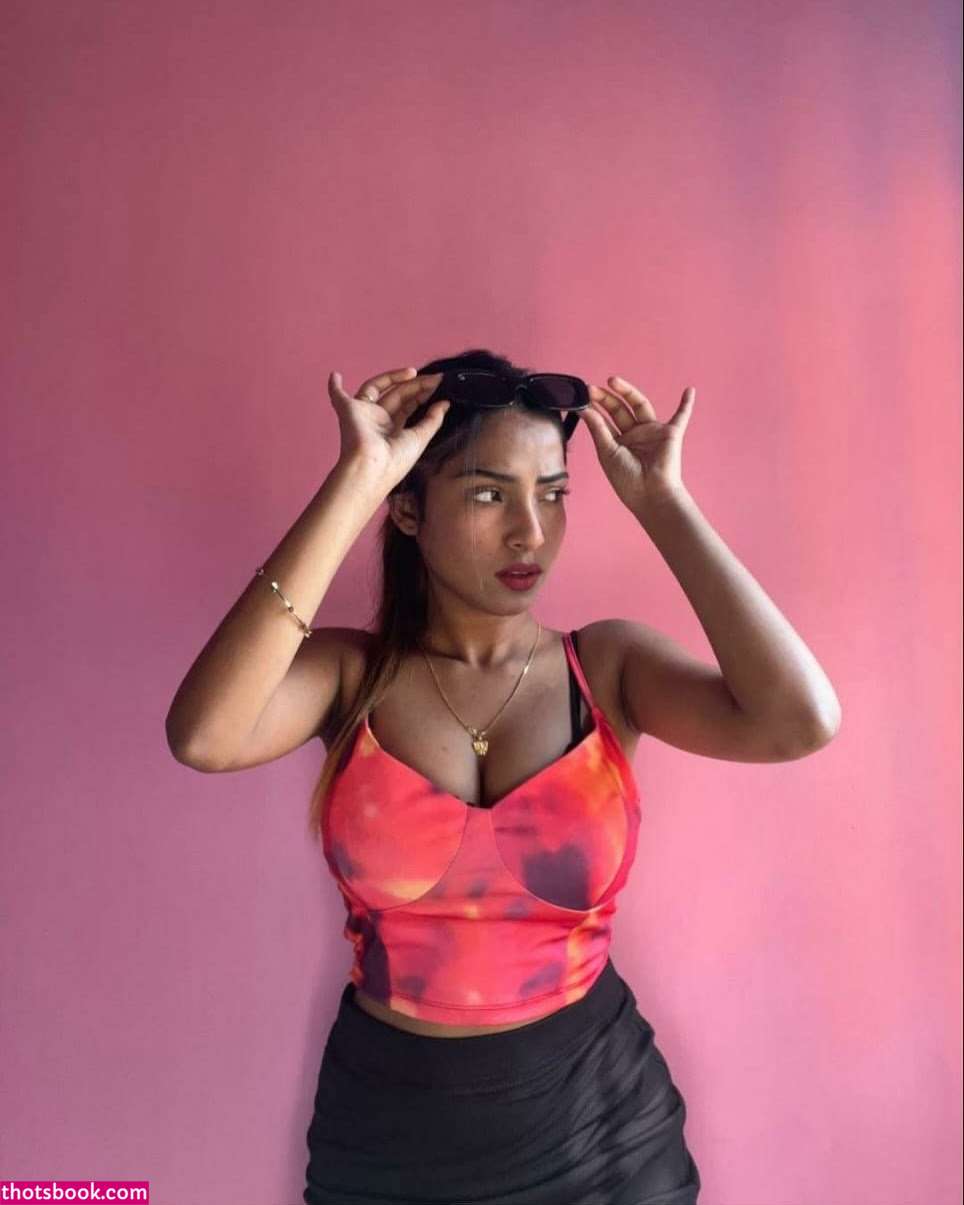 Saheli Halder Photo #11