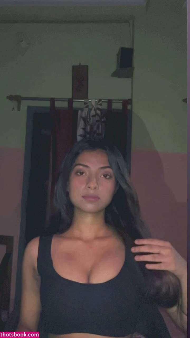 Saheli Halder Photo #27