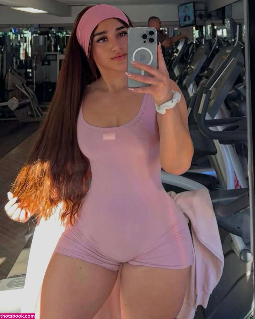 Jasmine Rodriguez Photo #2