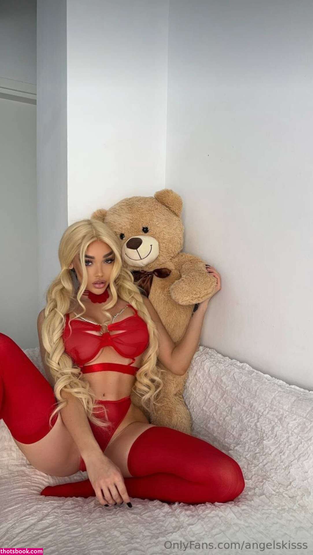 angelskisss Photo #6