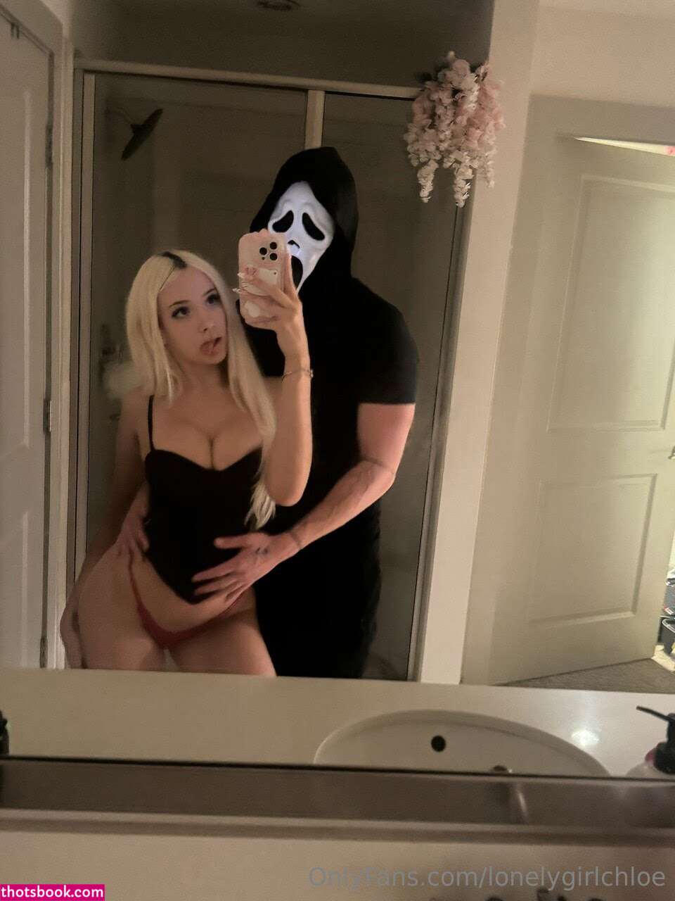 Chloe Collins Photo #25