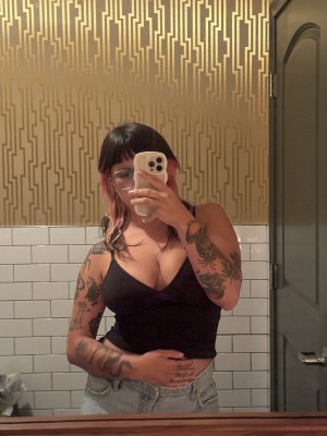 cowgirllaura Photo #3