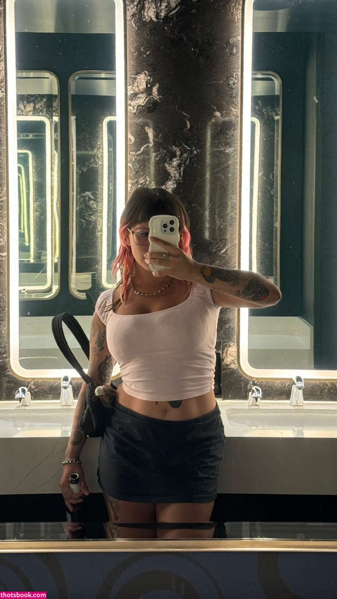 cowgirllaura Photo #22