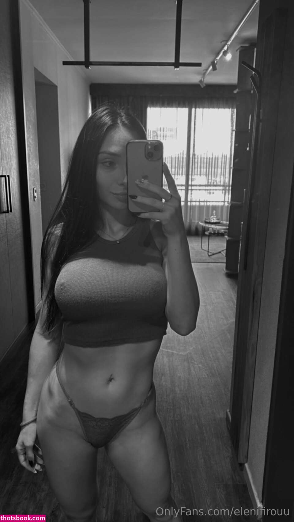 elenifirouu Photo #10