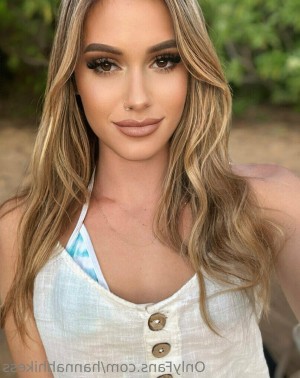 Hannah Hikes Photo #6