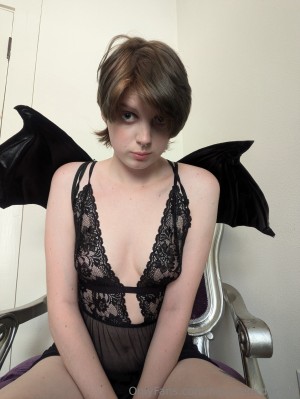 hauntedxdarling Photo #6