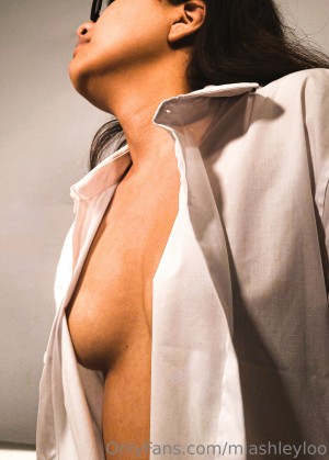 Ashley Loo Photo #14