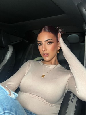 queenholly111 Photo #7