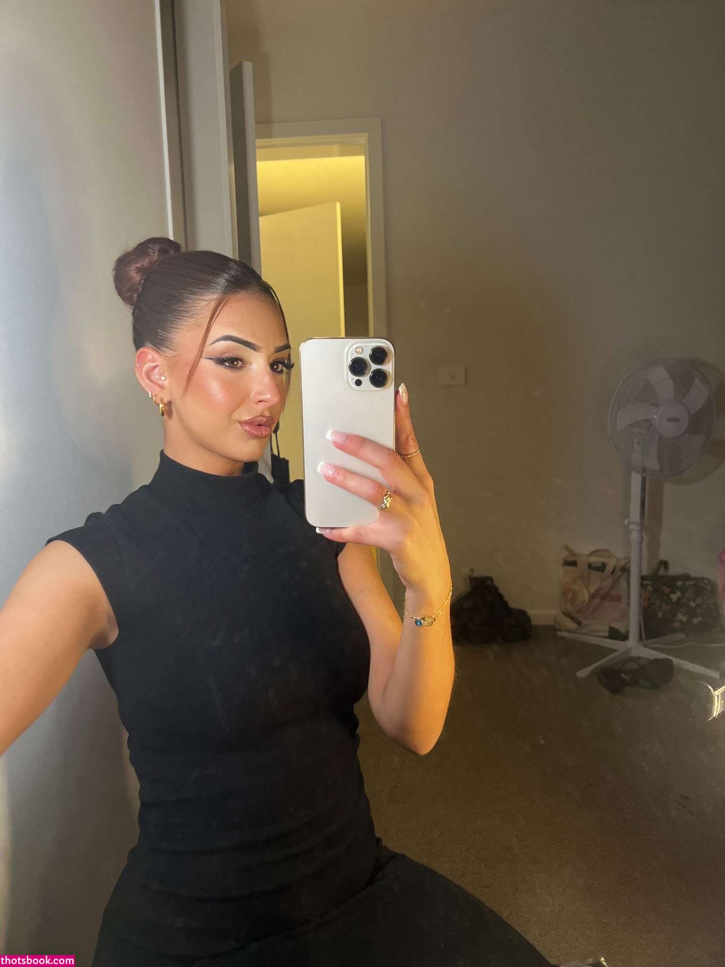 queenholly111 Photo #14