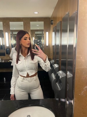 queenholly111 Photo #12