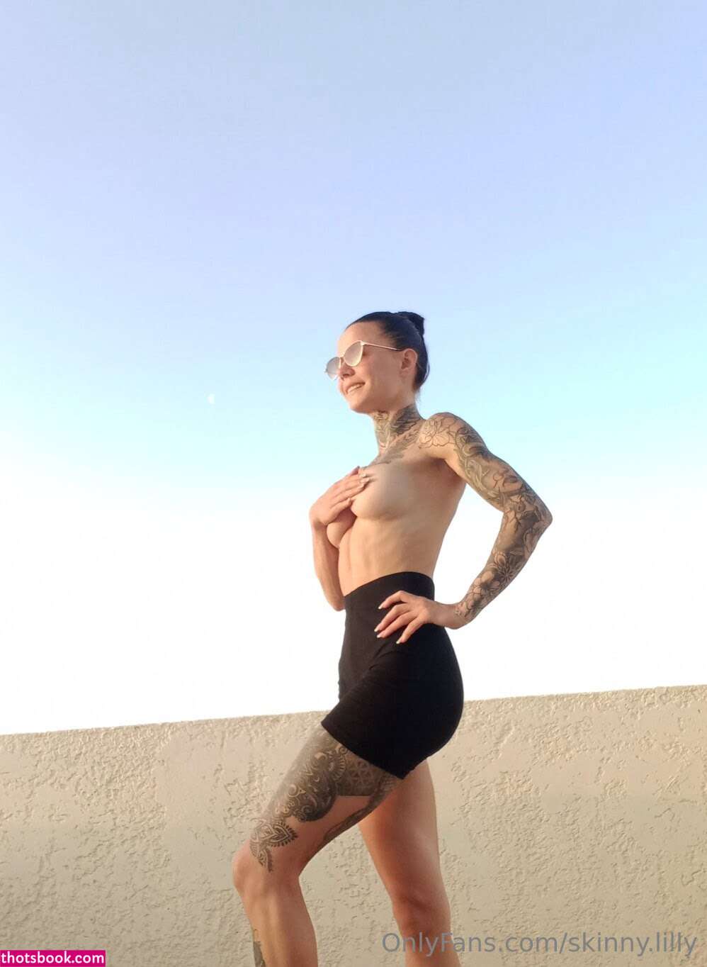 Skinny Lilly Photo #11