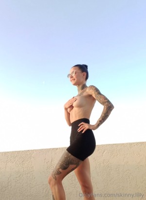 Skinny Lilly Photo #11