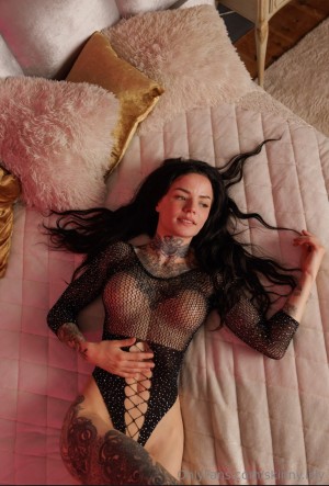 Skinny Lilly Photo #26