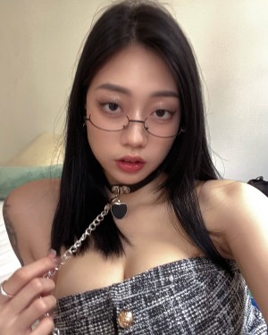 Zebra Yang Photo #12