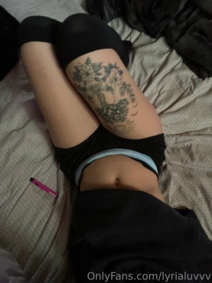 lyrialuvvv Photo #26