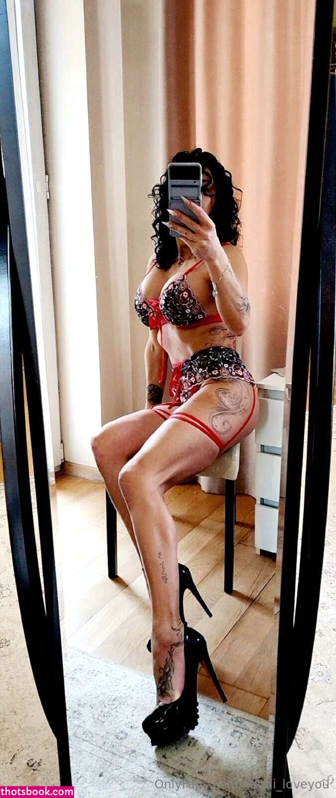 Natali Loveyou Photo #6