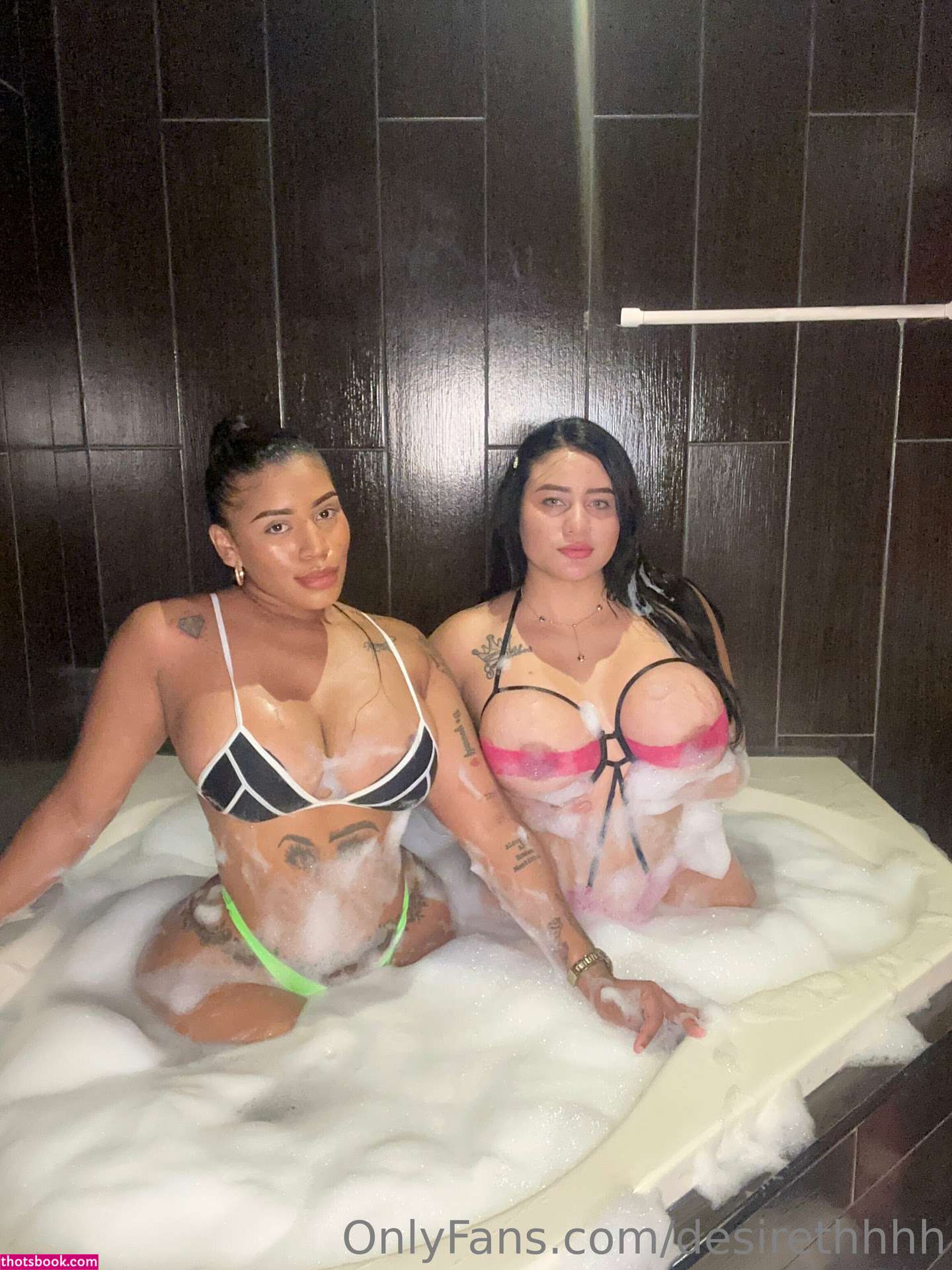 Desirethhhh Photo #13