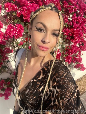 kittywants2play Photo #6