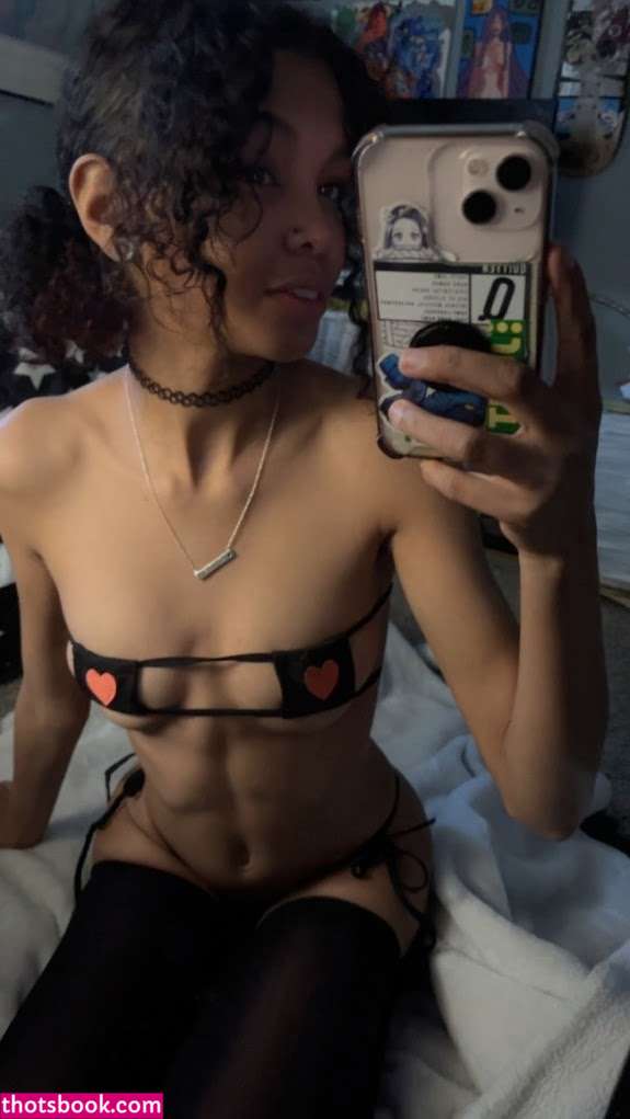 Littlemads003 Photo #4