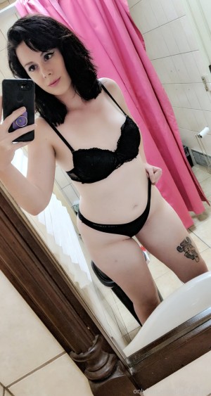 peachbellini Photo #7