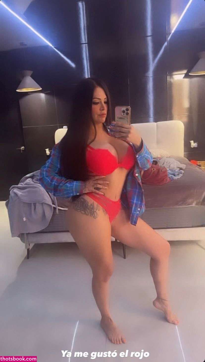 Gloria Urrea Photo #7