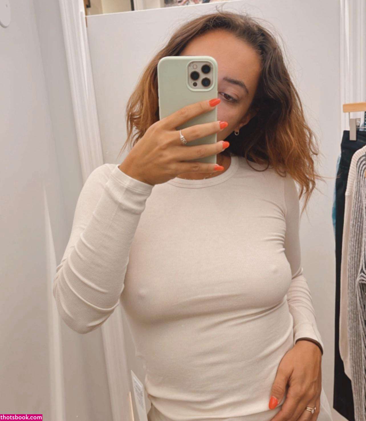 Willow Wilde Photo #12