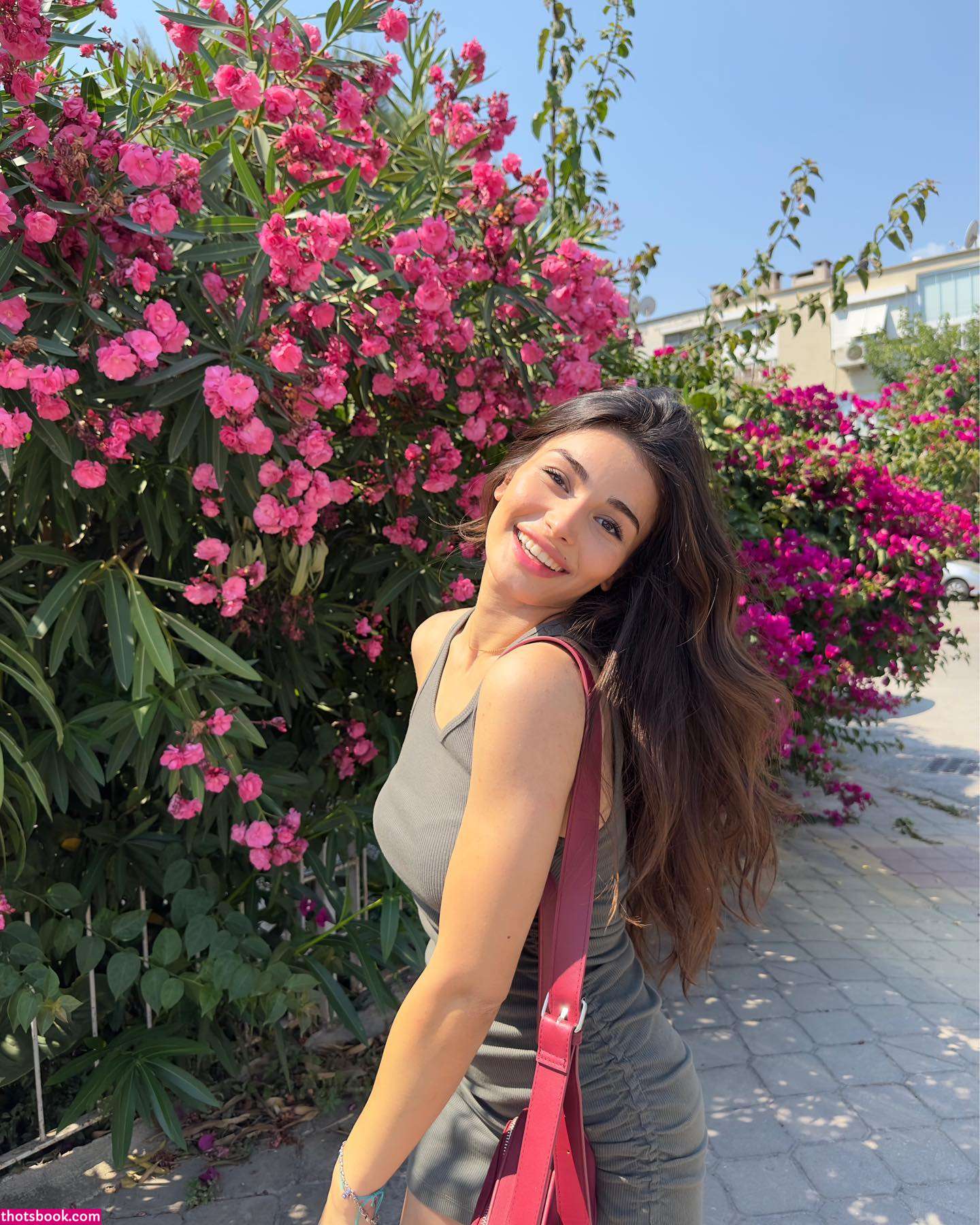 selinhayaat Photo #15