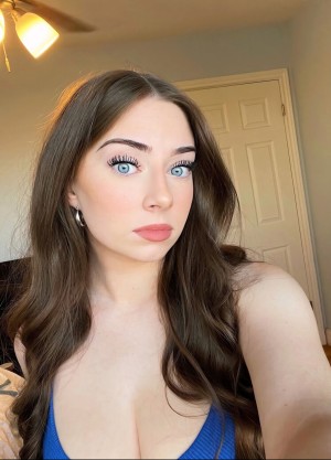 Siobhan Lynch Photo #8