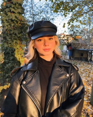 Sumru Ozden Photo #18